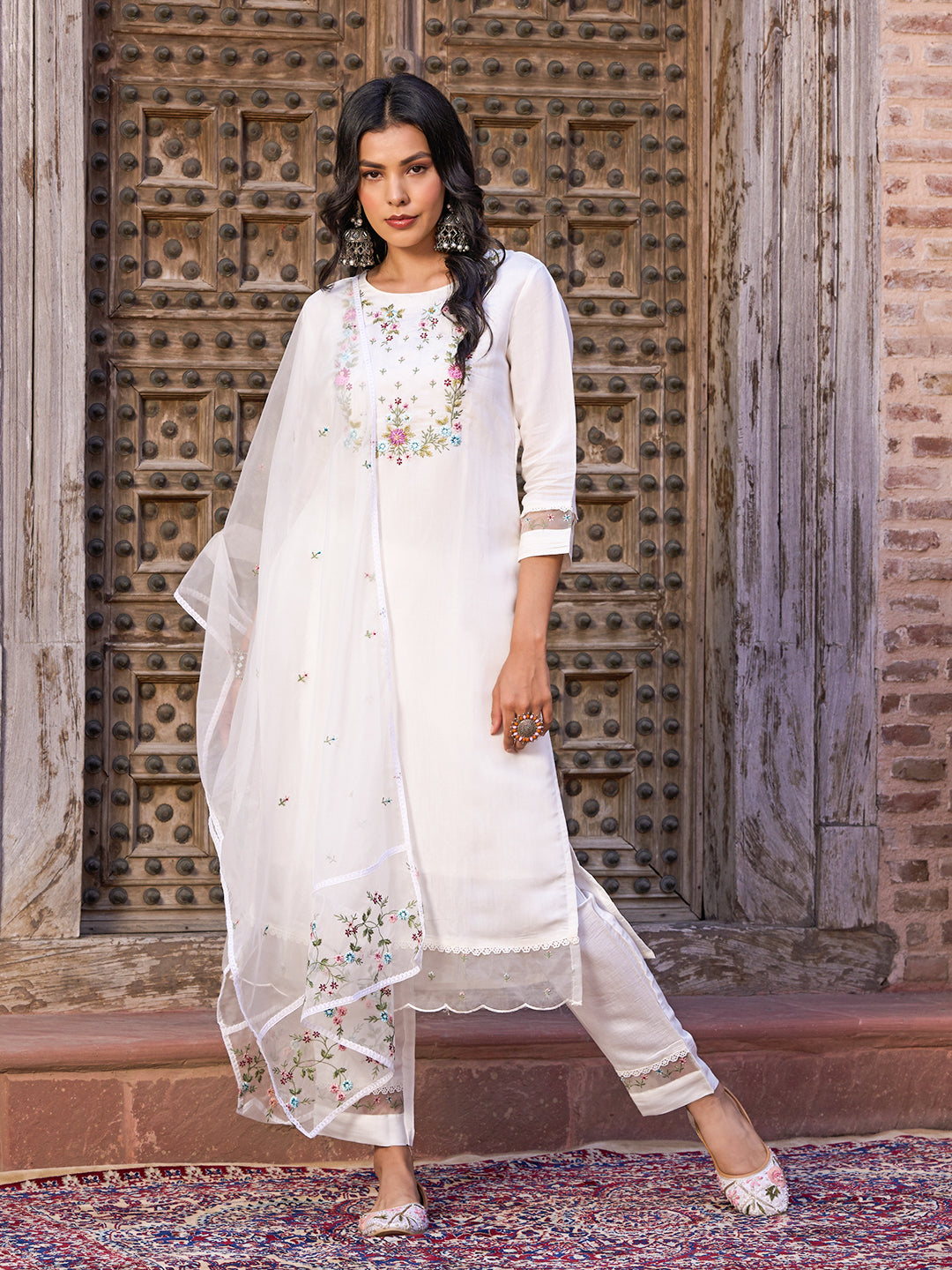 White Color Viscose Chanderi Party Wear Kurti Pant Set
