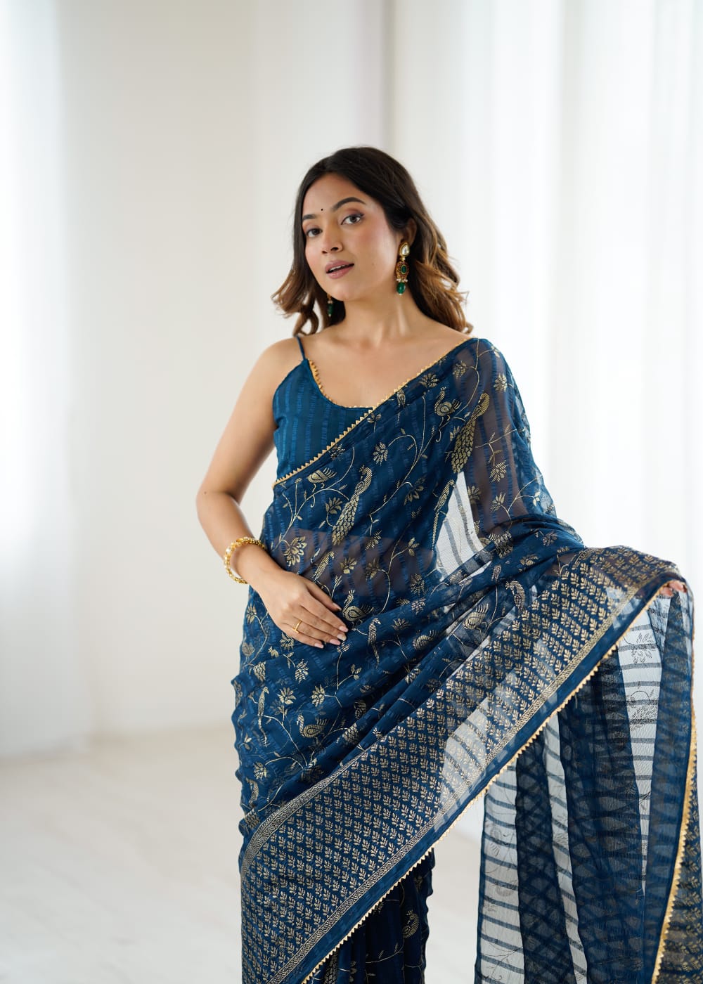 Elegant Morpitch Color Georgette Party Wear Saree with Foil Print & Fancy Zalar Lace