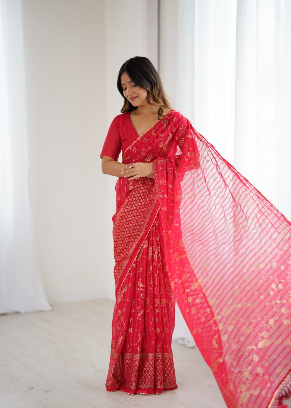 Elegant Pink Color Georgette Party Wear Saree with Foil Print & Fancy Zalar Lace