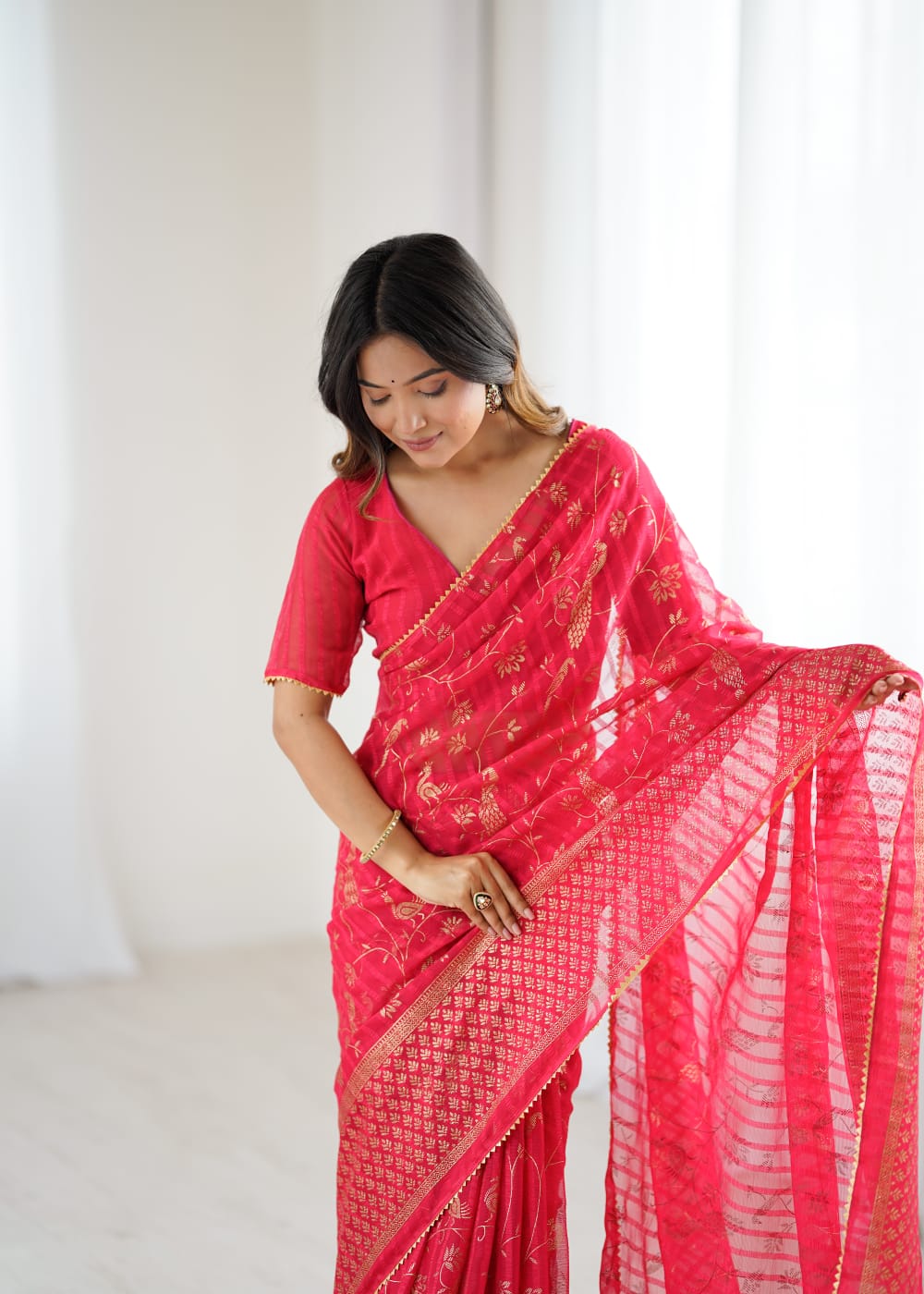 Elegant Pink Color Georgette Party Wear Saree with Foil Print & Fancy Zalar Lace