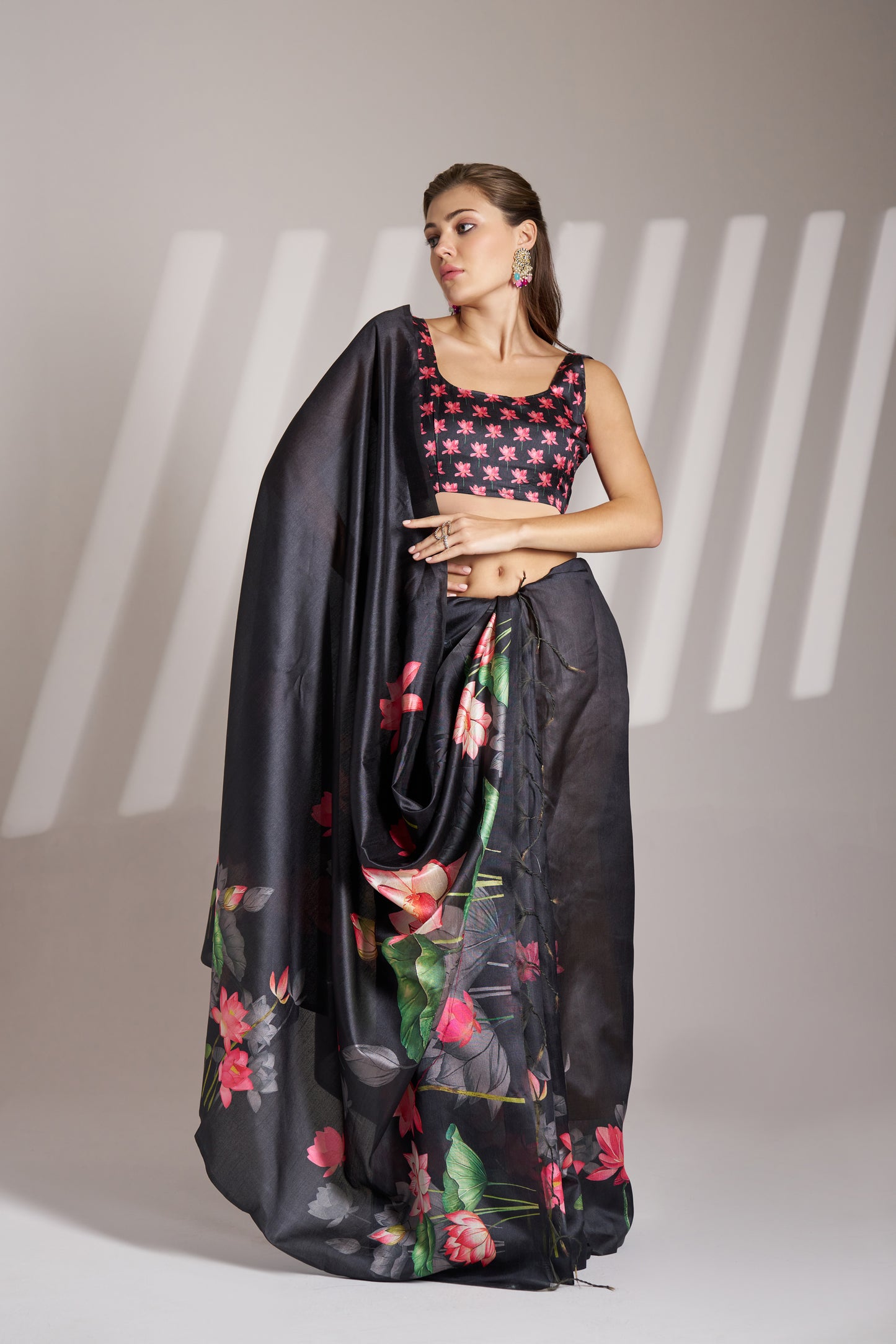 Black Linen Floral Print Party Wear Saree