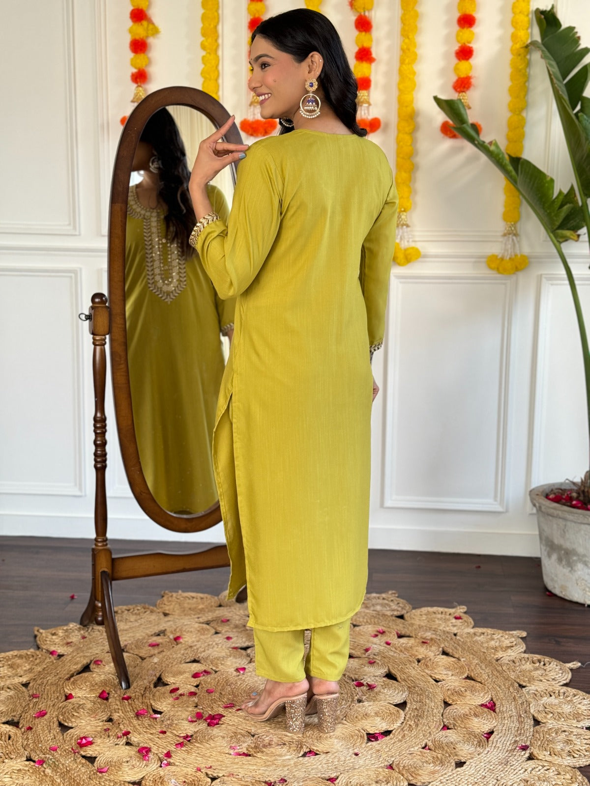Liril Color Rayon Slub Kurti Pant Set
