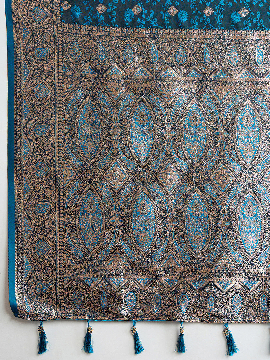 Tarquolse Color Soft Silk Zari Weaving Saree with Designer Blouse