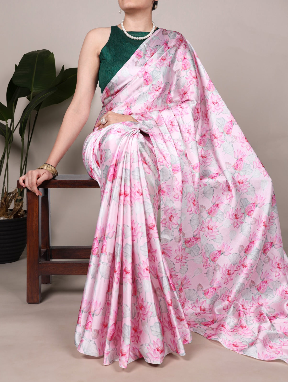 Beautiful Light Pink Color Satin Silk Floral Printe Saree