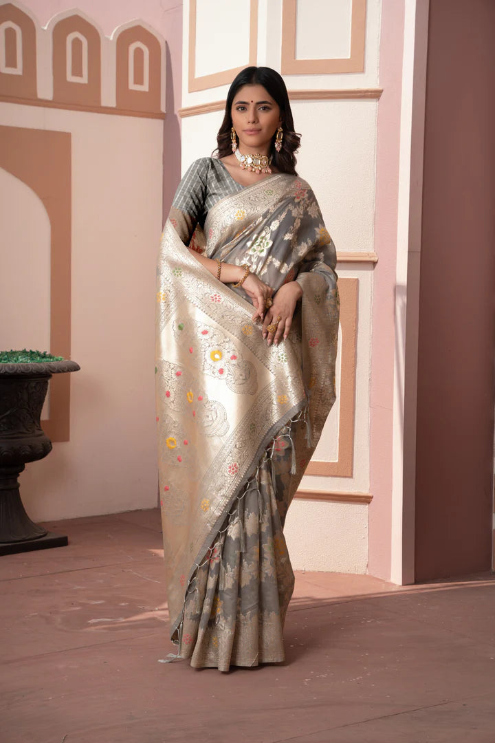 Grey Cotton Silk Saree – Banarasi Grandeur