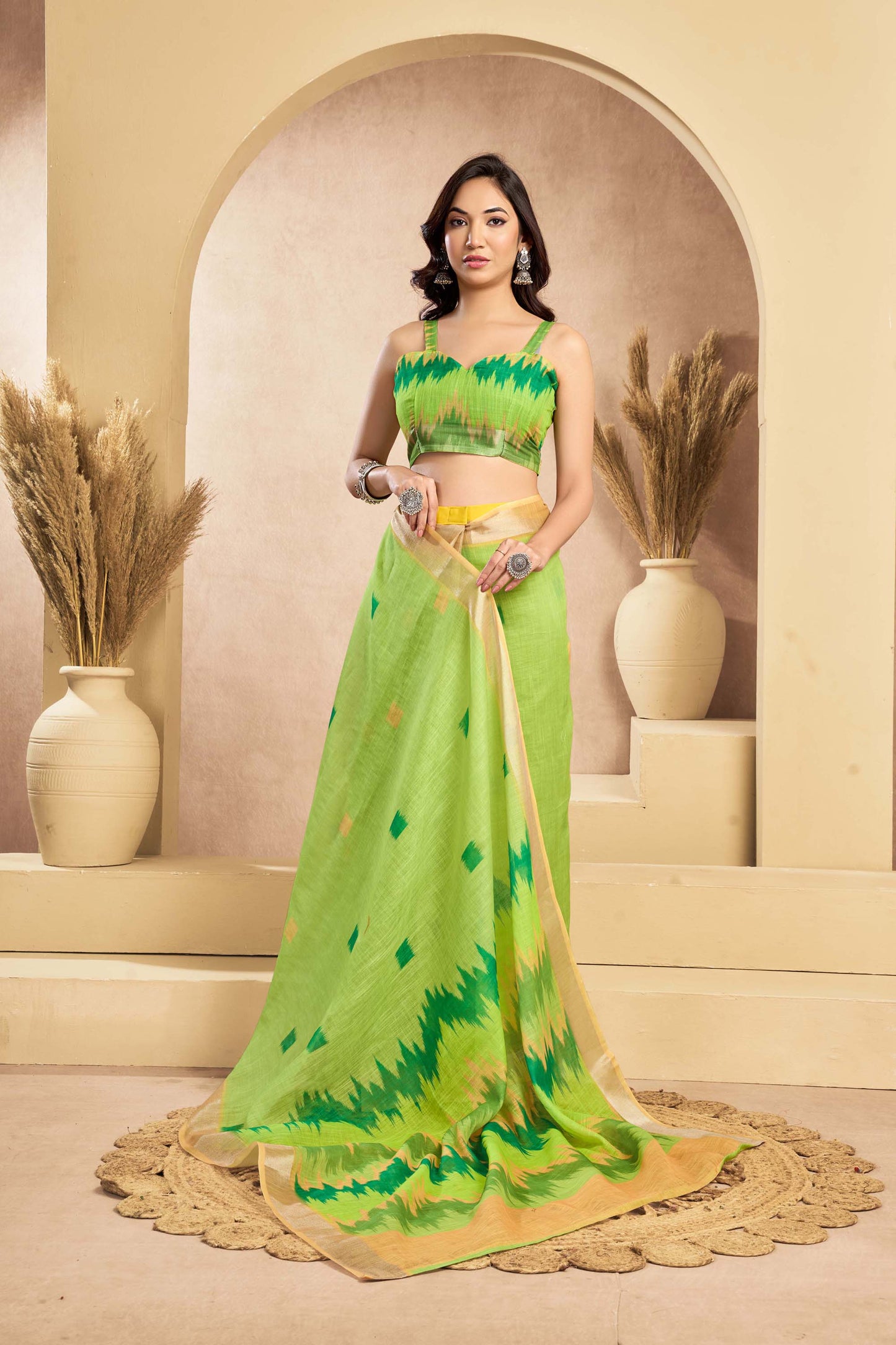 Ready-to-Wear Saree – Green Linen with Pocket | Vastraan