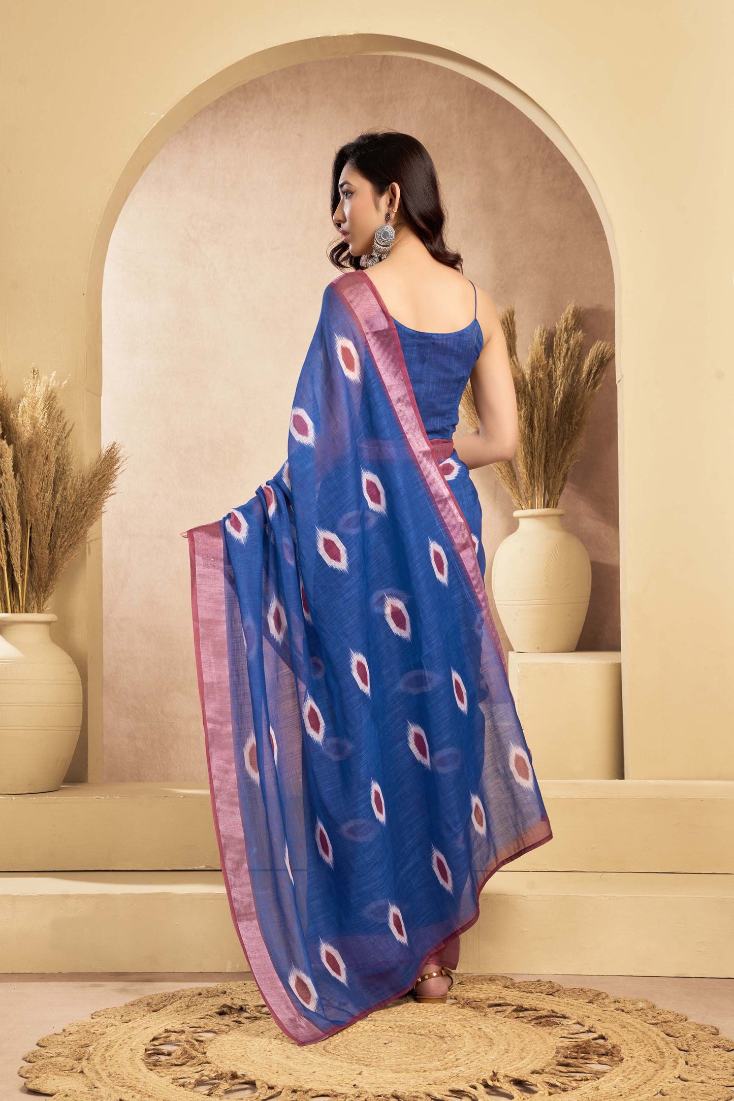 Ready-to-Wear Saree – Blue Linen with Pocket | Vastraan