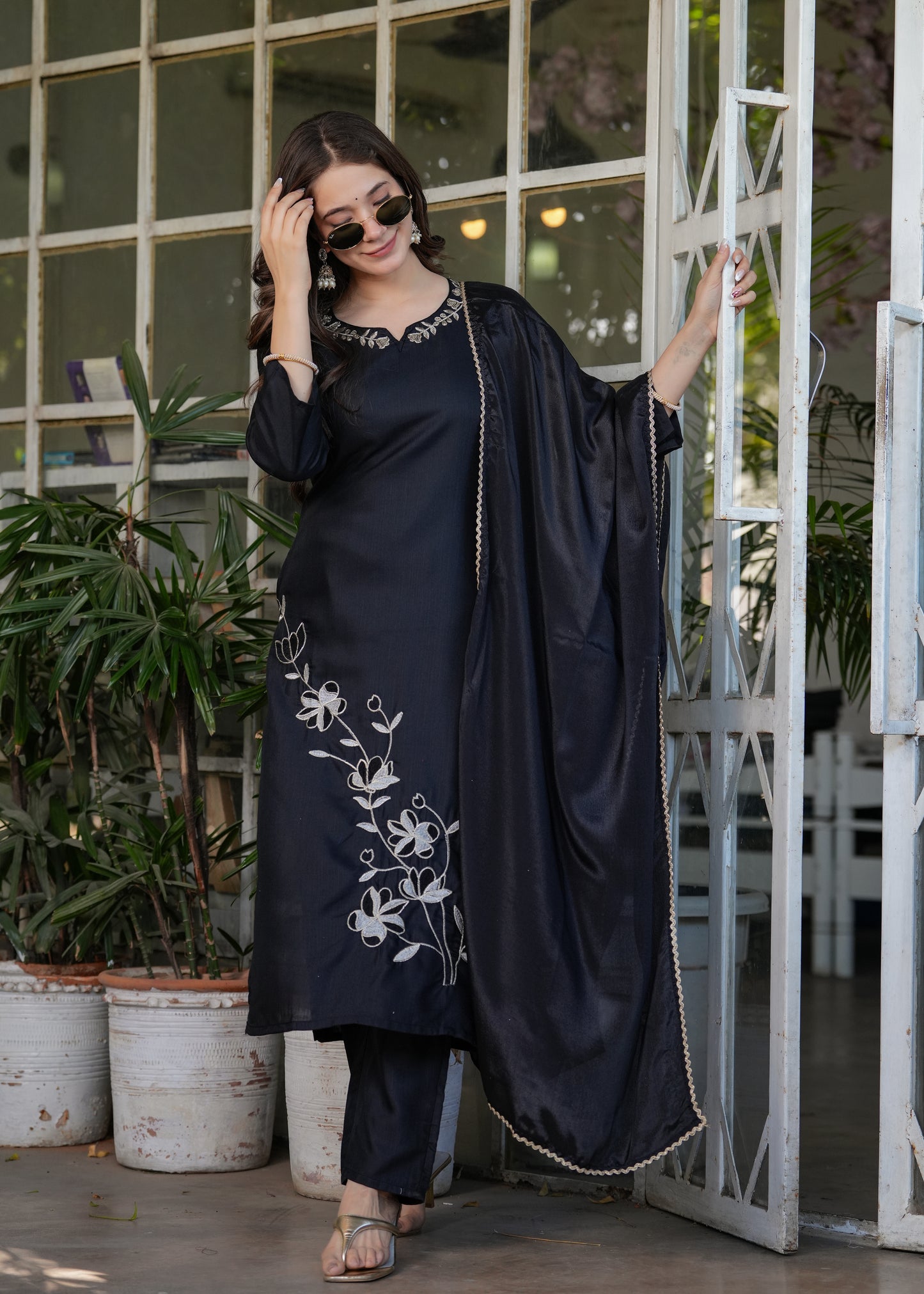 Black Color Viscose Rayon Kurti Pant Set