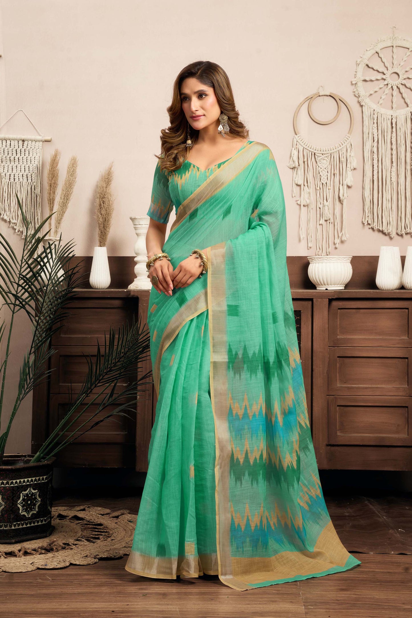 Ready-to-Wear Saree – Mint Green Linen with Pocket | Vastraan