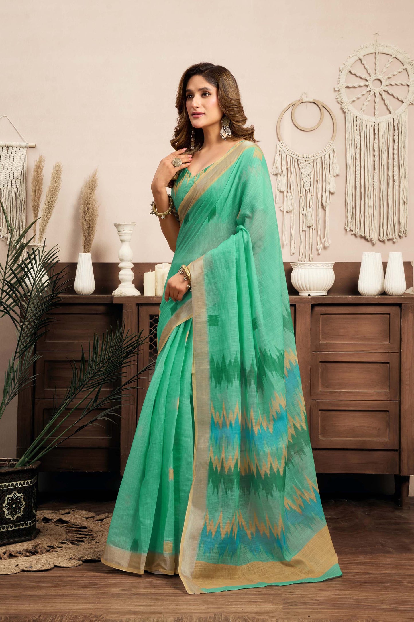 Ready-to-Wear Saree – Mint Green Linen with Pocket | Vastraan