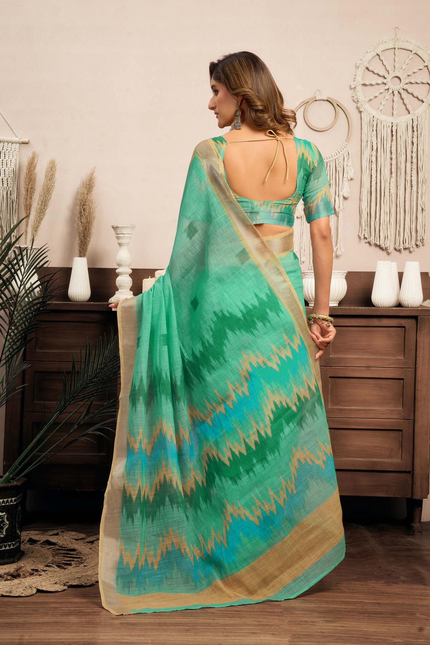 Ready-to-Wear Saree – Mint Green Linen with Pocket | Vastraan