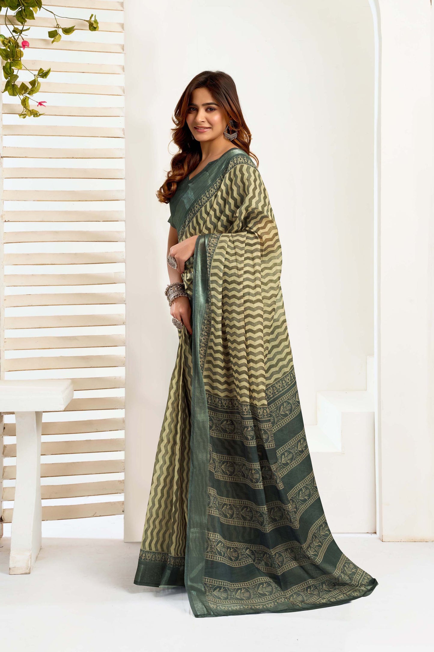 Ready-to-Wear Saree – Olive Linen with Pocket | Vastraan