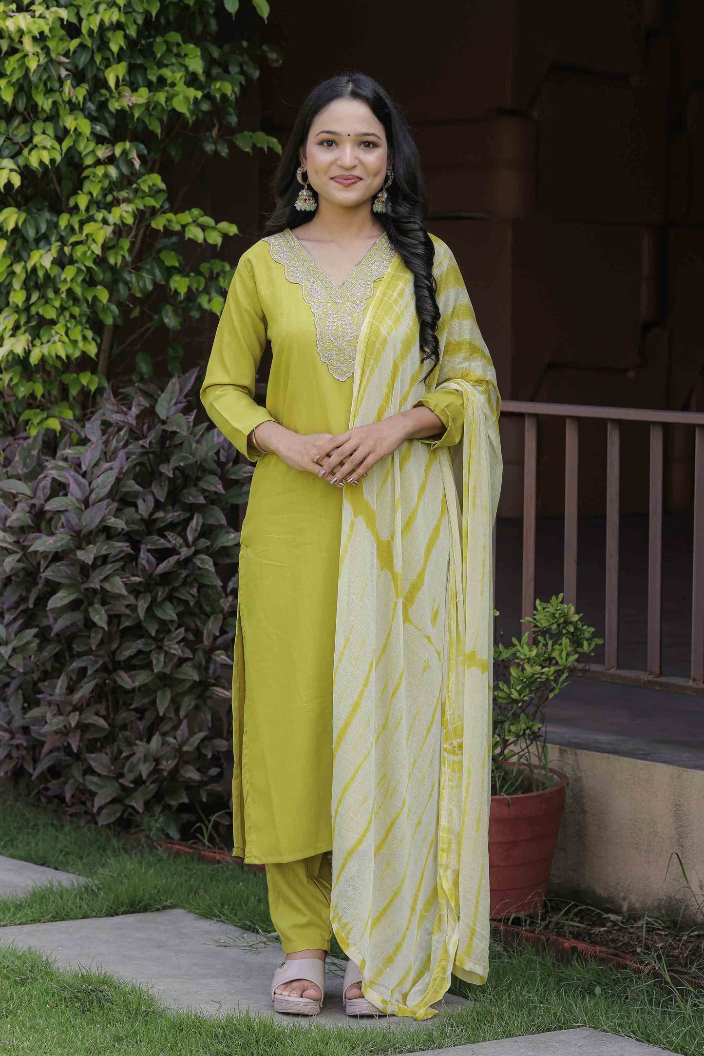 Liril Color Viscose Slub Kurti Pant Set