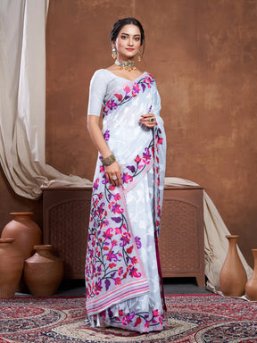 Elegant Grey Cotton Jamdani Saree with Ethnic Motifs