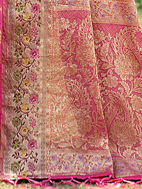 Graceful Pink Leheriya Banarasi Organza Saree for Weddings